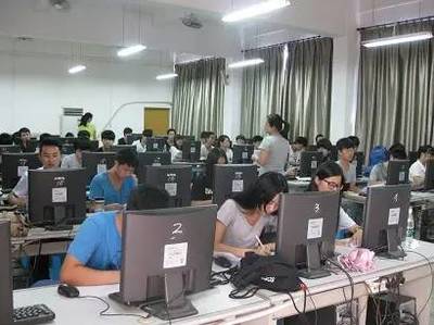 工匠搖籃 就業(yè)率99%以上的計算機技術(shù)培訓(xùn)學(xué)校如何“放大招”