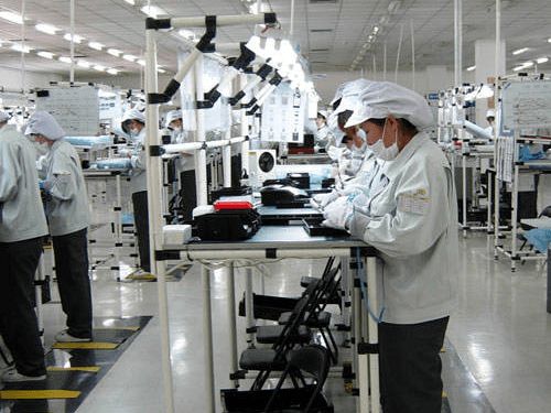 電子廠普工的工作內(nèi)容與計算機技術(shù)培訓 從流水線到技能提升